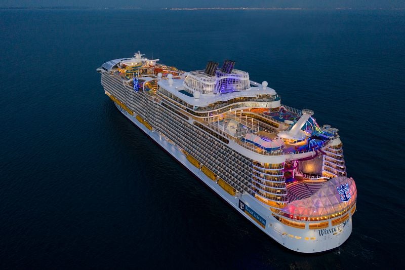 voyager of the seas maiden voyage